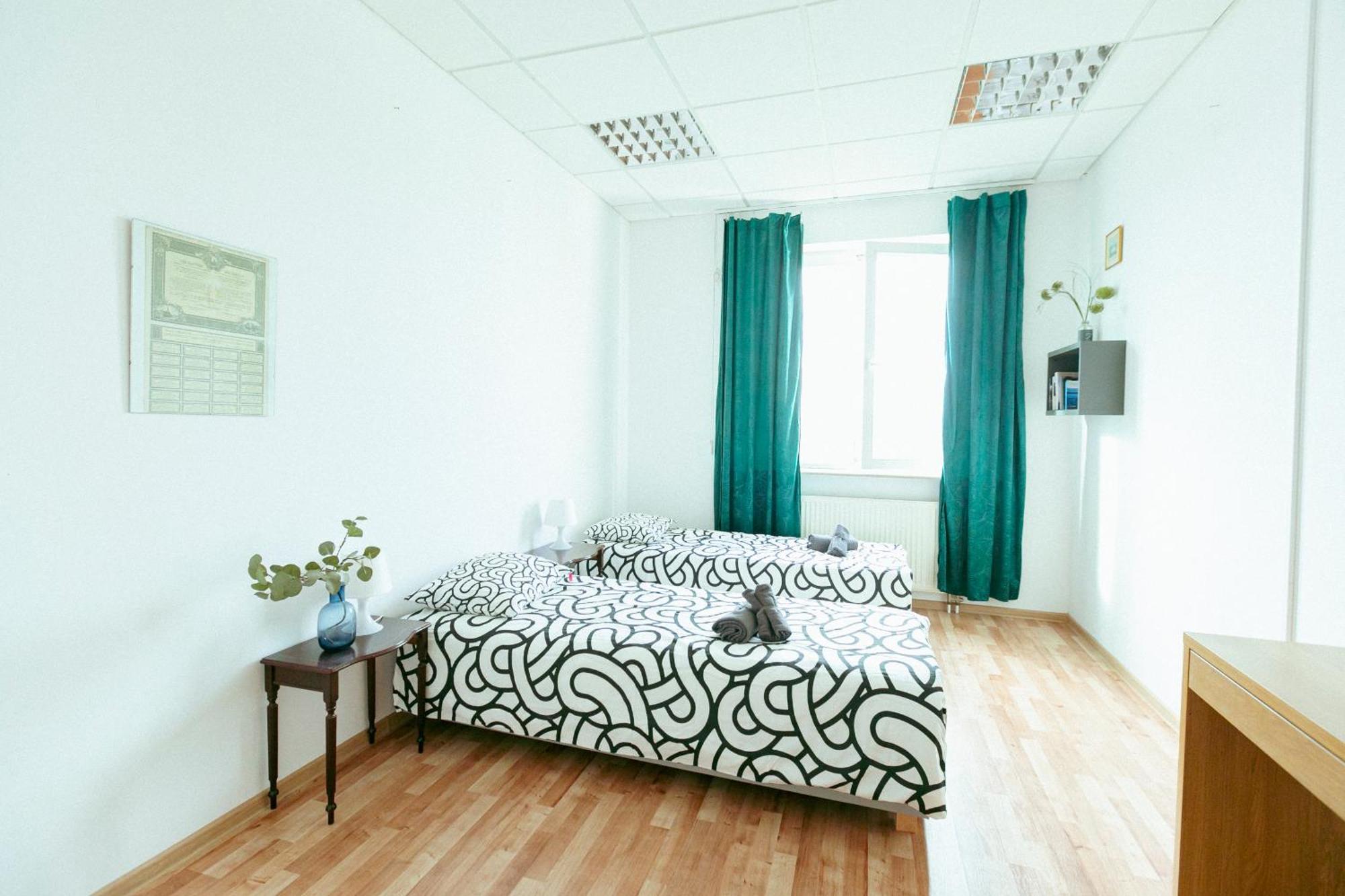 Hostel Metro Kabaty Варшава Екстер'єр фото