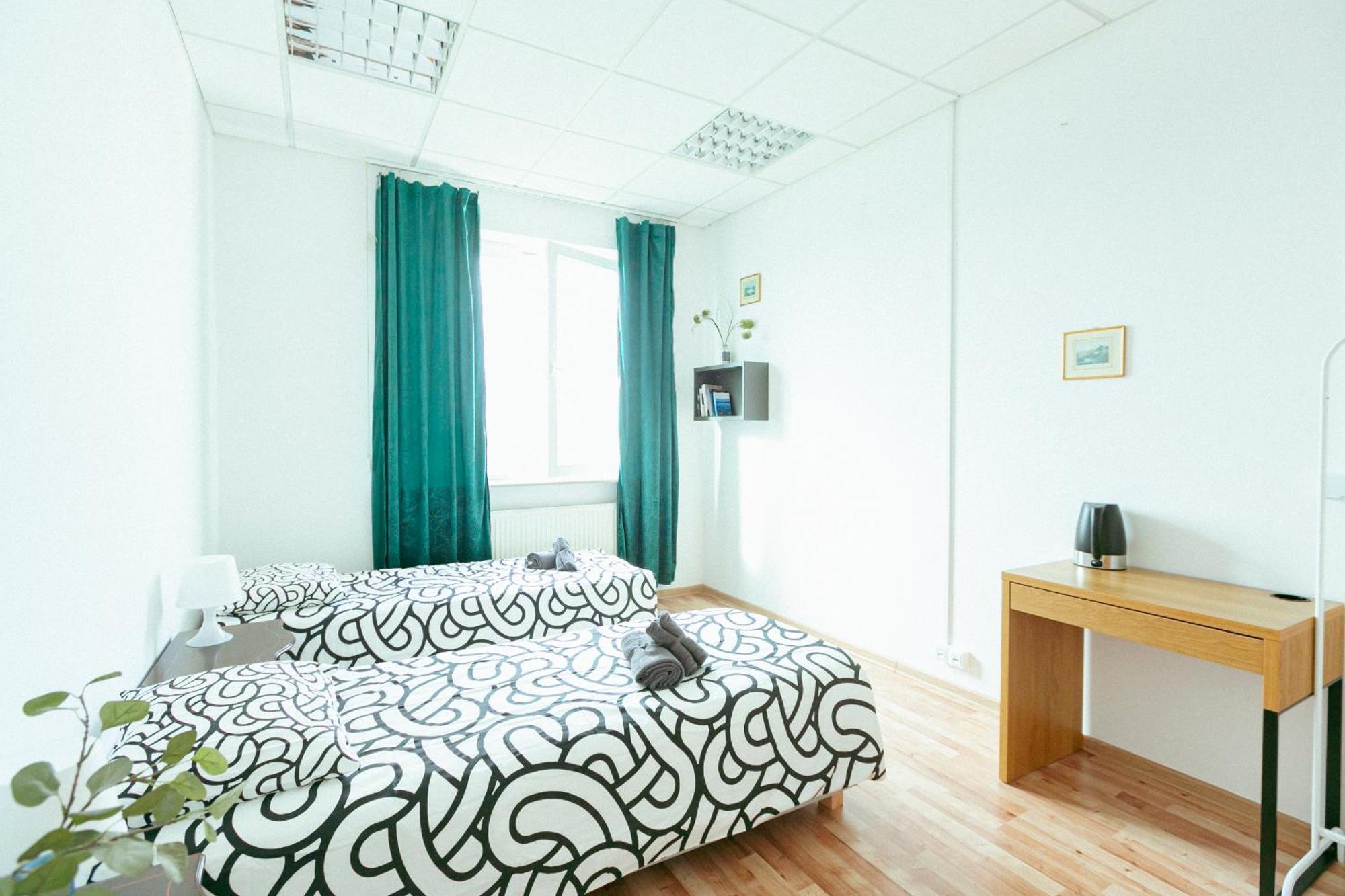 Hostel Metro Kabaty Варшава Екстер'єр фото