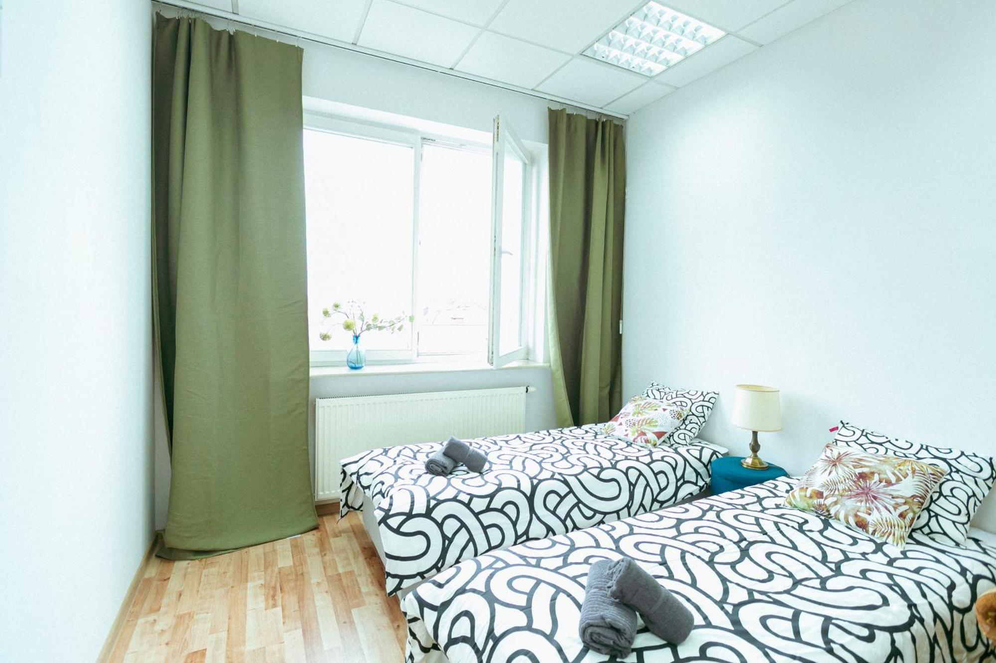 Hostel Metro Kabaty Варшава Екстер'єр фото