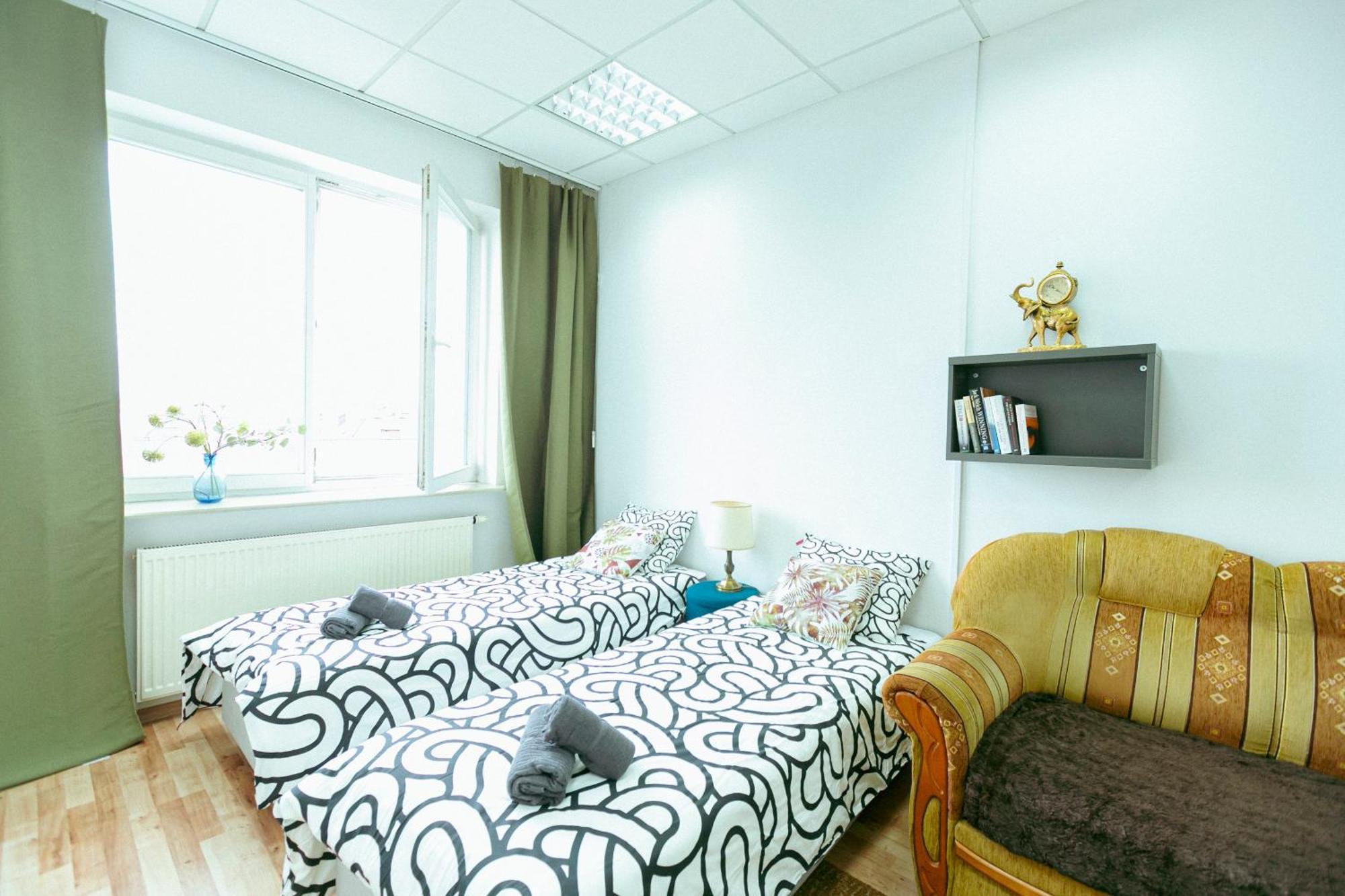 Hostel Metro Kabaty Варшава Екстер'єр фото