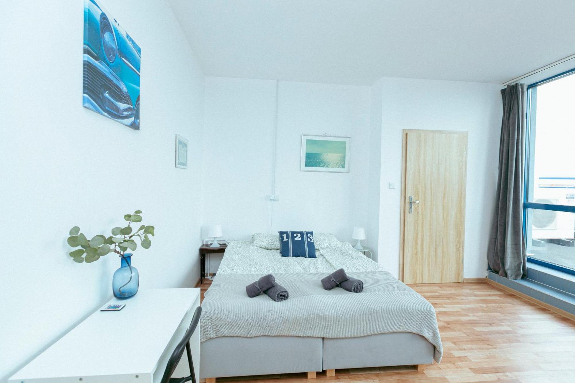 Hostel Metro Kabaty Варшава Екстер'єр фото